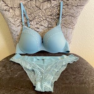 SET Victoria’s Secret Very Sexy Pushup Bra & Panty